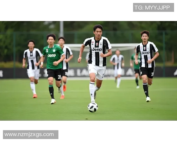 球场对话:足球明星们如何在比赛中沟通协作与策略分享 球场对话:足球明星们如何在比赛中沟通协作与策略分享